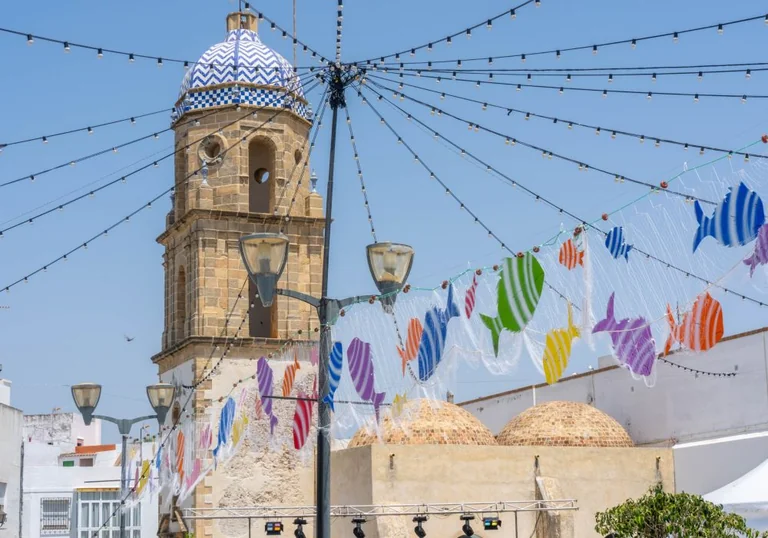 Rota se prepara para cuatro noches de sabor y música