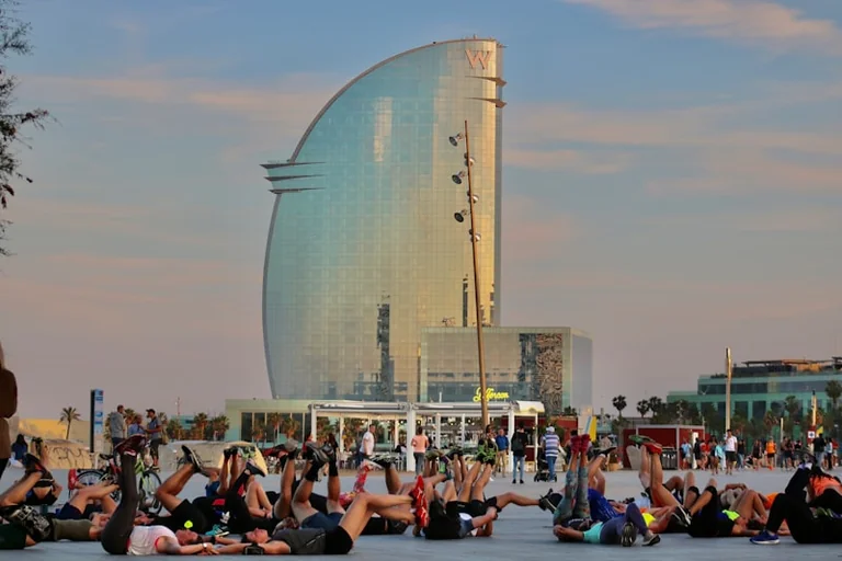 Calor en España este 3 de agosto: avisos de AEMET y salud