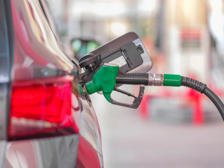 Gasolina y diésel cambian de precio ante la salida de agosto
