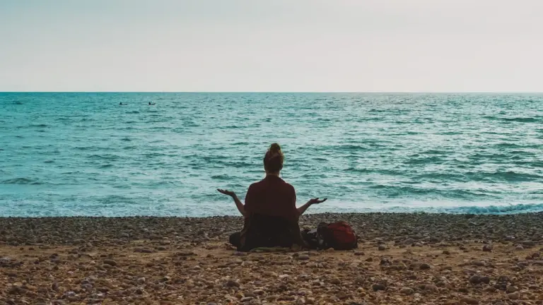 Horóscopo de hoy: reflexiones sobre energía y equilibrio para este domingo