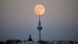 Martos mira al cielo: la hora clave del eclipse