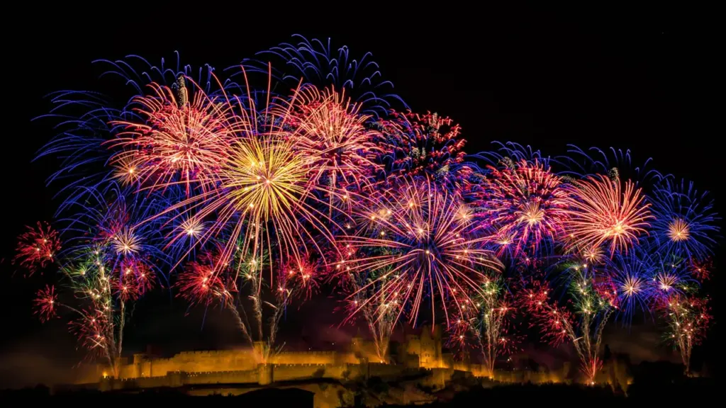 Motril prepara una noche de pólvora y música para el cierre