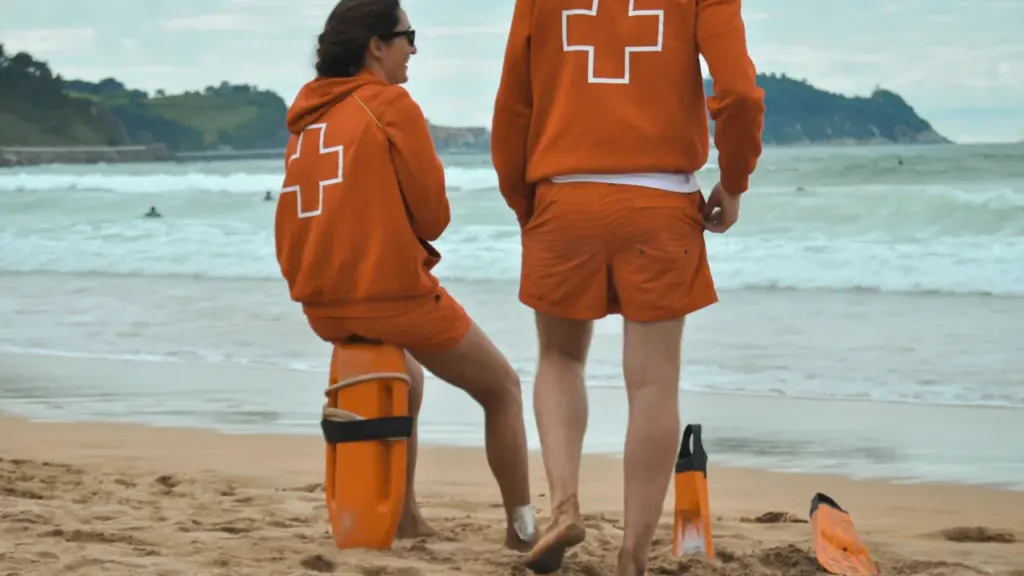 Rota pone a prueba su respuesta a tres riesgos en la playa