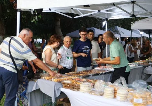 Rota vive su mayor pico de público en la noche de la Urta