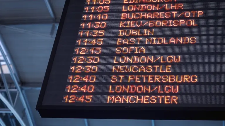 Vuelo cancelado desde España: qué puede reclamar