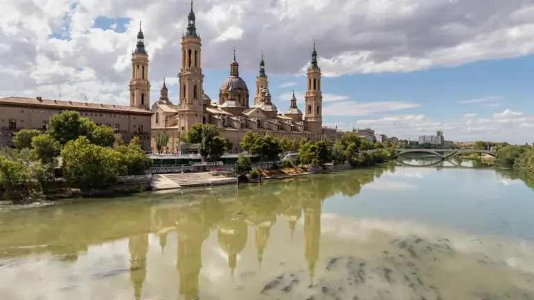 Zaragoza ante el eclipse: ¿llegará a 40 °C el 12 de agosto?