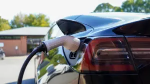 Cáceres suma vehículos eléctricos para sus servicios de obras