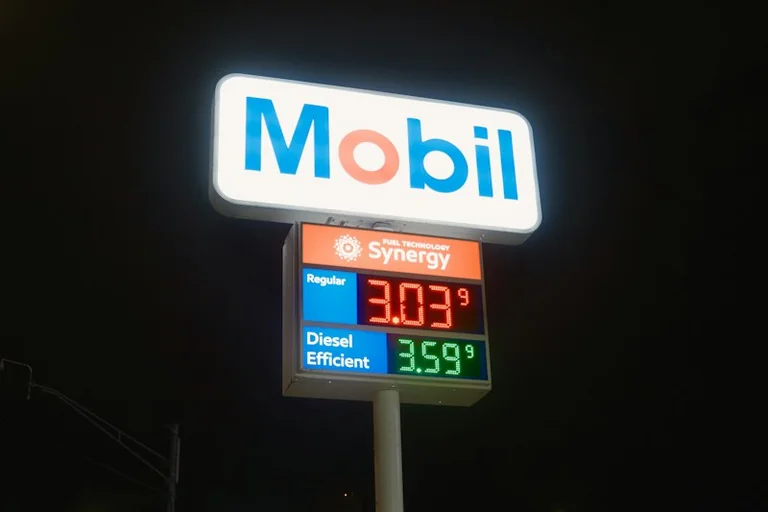 Gasolina y diésel: calcula si compensa ir a otra gasolinera