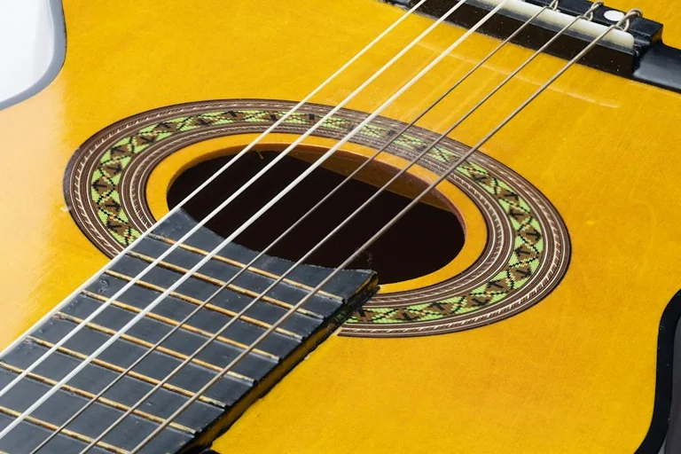 La guitarrista lorquina Mercedes Luján, nominada a los Latin Grammy 2026