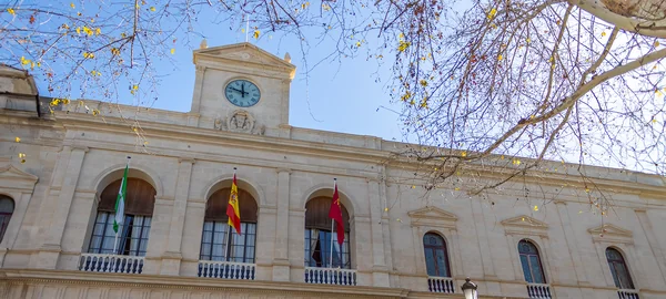 Los conductores de Sevilla recuperan una arteria clave del este