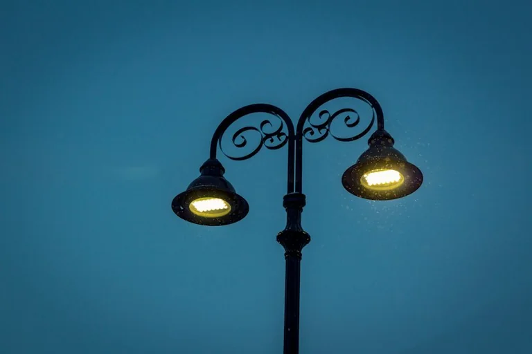 Mos renovará casi 7.000 puntos de luz para mejorar la eficiencia