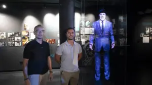 Paco Rabal vuelve a recibir visitantes en Águilas