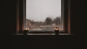 Soñar con lluvia: emociones, símbolos y contexto personal