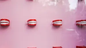 Soñar que se caen los dientes: símbolos y contexto cultural